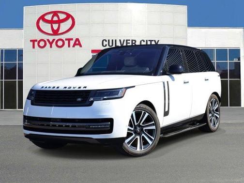 Ostuni Pearl White 2023 Land Rover Range Rover P530 SE