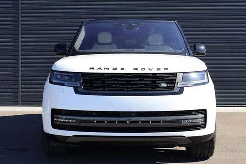 Ostuni Pearl White 2023 Land Rover Range Rover P530 SE