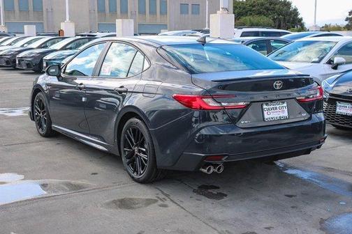 UNDERGROUND 2026 Toyota Camry SE