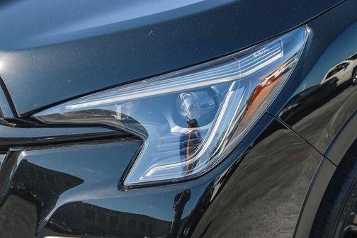 Crystal Black Silica 2024 Subaru Ascent Onyx Edition Limited