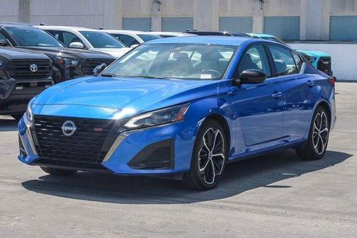 Bluestone Pearl 2025 Nissan Altima SR
