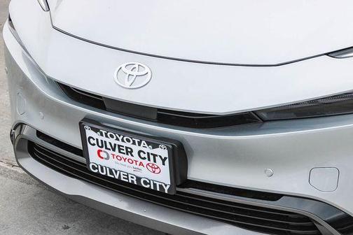 CUTTING EDGE 2026 Toyota Prius XLE