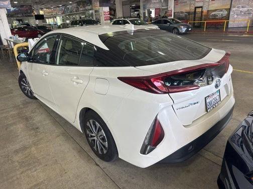 Blizzard Pearl 2020 Toyota Prius Prime XLE
