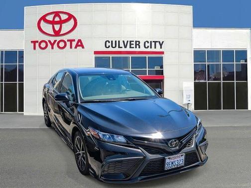 Midnight Black Metallic 2023 Toyota Camry SE