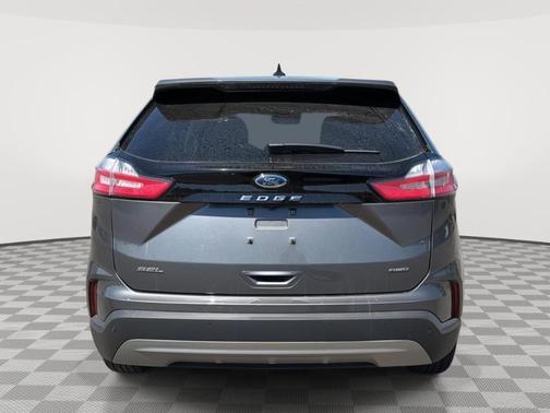 Carbonized Gray 2024 Ford Edge SEL