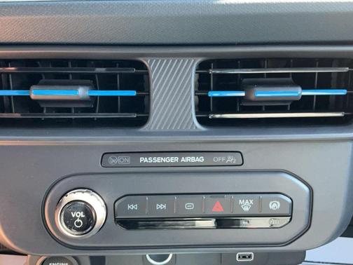 Shadow Black 2025 Ford Maverick XLT