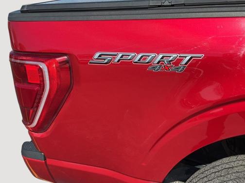 Rapid Red Metallic Tinted Clearcoat 2022 Ford F-150 XLT