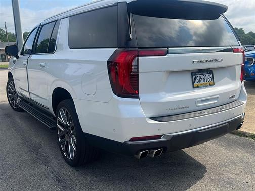 White Frost Tri-Coat 2025 GMC Yukon XL Denali Ultimate