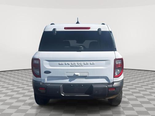 Oxford White 2025 Ford Bronco Sport Big Bend