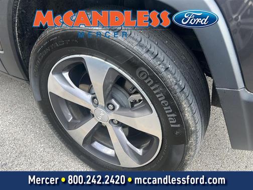 Granite Crystal Clearcoat Metallic 2019 Jeep Cherokee Limited