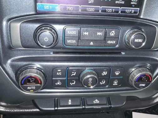 Summit White 2019 Chevrolet Silverado 1500 LD LT