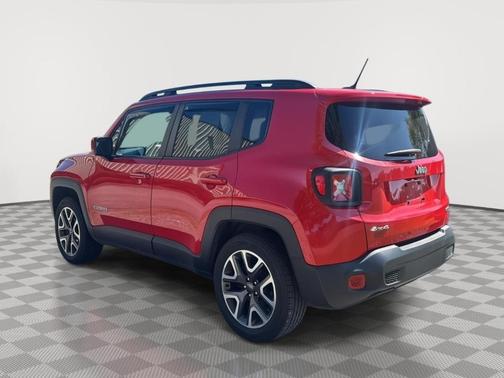 Red 2016 Jeep Renegade Latitude