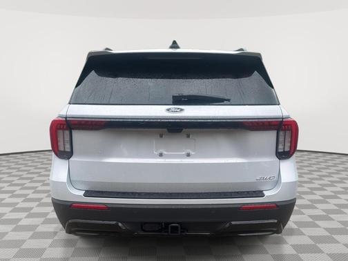 Spindrift White 2026 Ford Explorer ST-Line