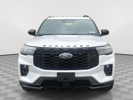 Spindrift White 2026 Ford Explorer ST-Line