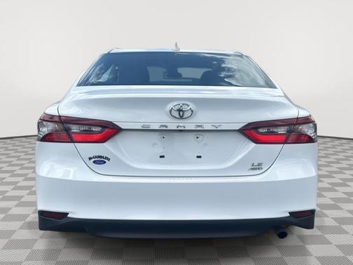 Super White 2022 Toyota Camry LE