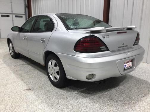 2004 Pontiac Grand Am SE1
