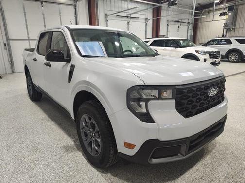 Space White Metallic 2026 Ford Maverick XLT