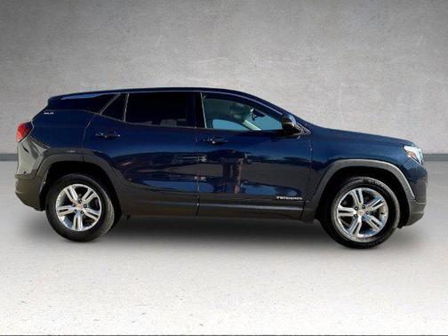 Blue Steel Metallic 2018 GMC Terrain SLE