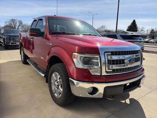 Ruby Red Metallic Tinted Clearcoat 2014 Ford F-150 XLT