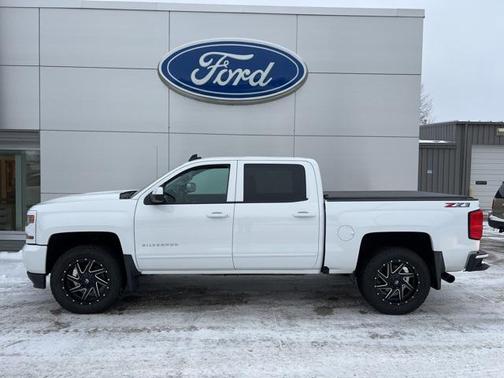 2018 Chevrolet Silverado 1500 2LT