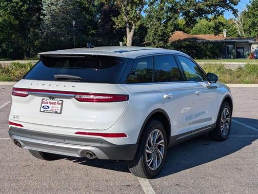 2023 Lincoln Corsair Standard
