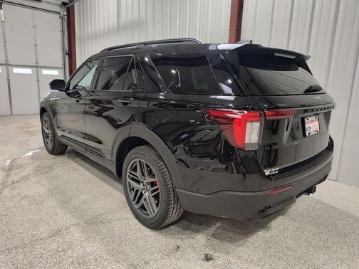 Agate Black Metallic 2026 Ford Explorer ST-Line