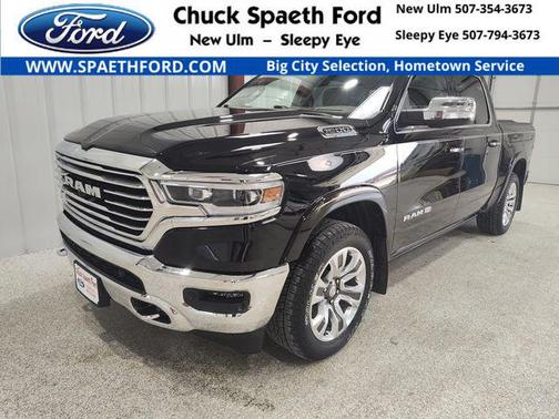 Diamond Black Crystal Pearlcoat 2022 RAM 1500 Longhorn