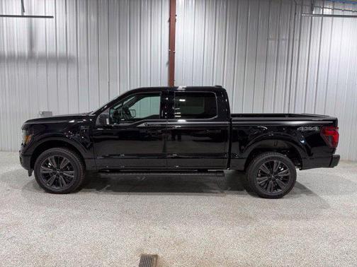 Agate Black Metallic 2026 Ford F-150 XLT