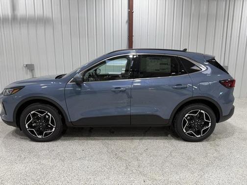 2026 Ford Escape Platinum