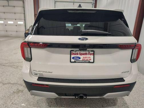 Star White Metallic Tri-Coat 2026 Ford Explorer Platinum