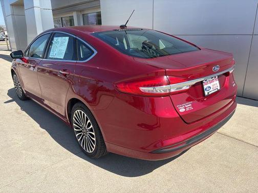 Ruby Red Metallic Tinted Clearcoat 2017 Ford Fusion SE