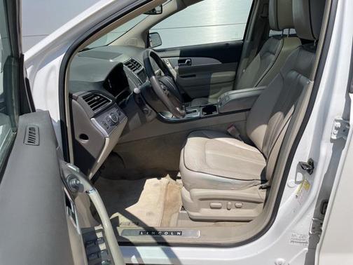 2012 Lincoln MKX Base