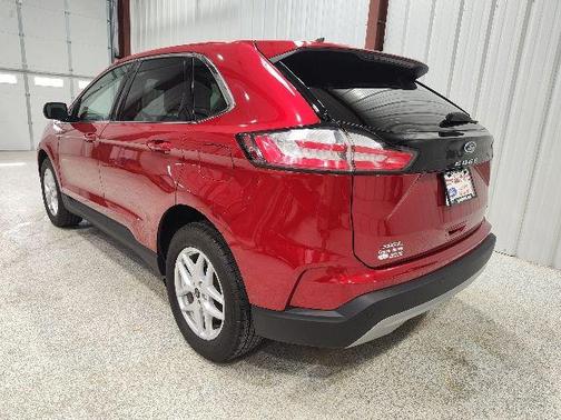 Rapid Red Metallic Tinted Clearcoat 2024 Ford Edge SEL