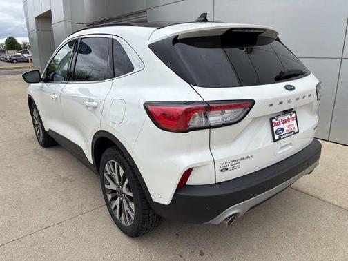 Star White Metallic Tri-Coat 2020 Ford Escape Titanium