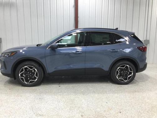 2026 Ford Escape Platinum