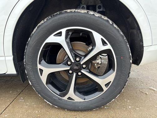 2024 Ford Escape ST-Line Elite