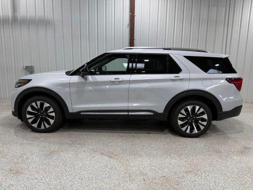 Space White Metallic 2026 Ford Explorer Platinum
