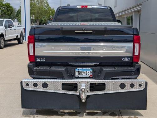 2022 Ford F-350 Platinum