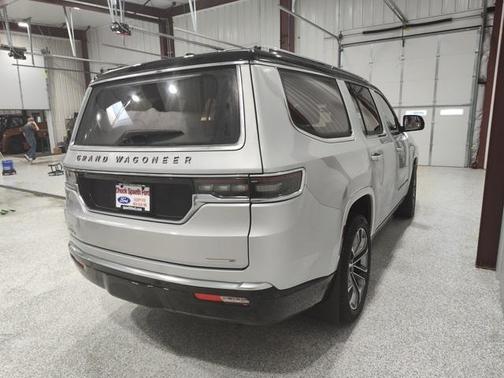 2023 Jeep Grand Wagoneer Series III 4x4