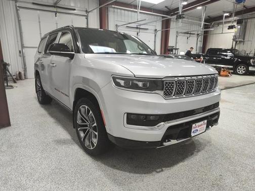 2023 Jeep Grand Wagoneer Series III 4x4