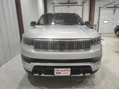 2023 Jeep Grand Wagoneer Series III 4x4