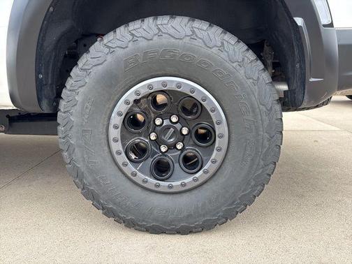 Oxford White 2024 Ford F-150 Raptor