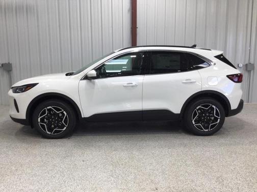 2026 Ford Escape Platinum