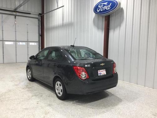 2016 Chevrolet Sonic LS