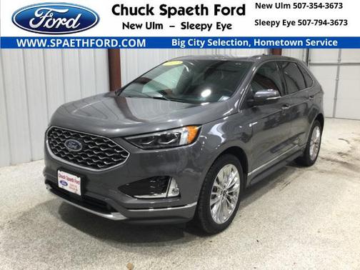 2022 Ford Edge Titanium