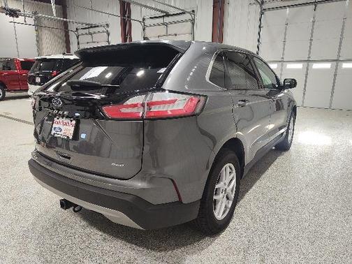 Carbonized Gray Metallic 2023 Ford Edge SEL