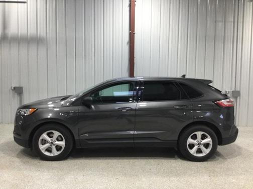 2020 Ford Edge SE