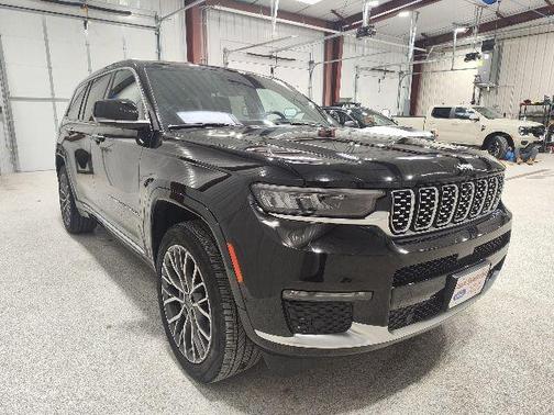 2023 Jeep Grand Cherokee L Summit Reserve