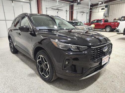 2026 Ford Escape Platinum