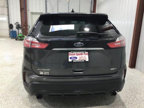 2020 Ford Edge SE